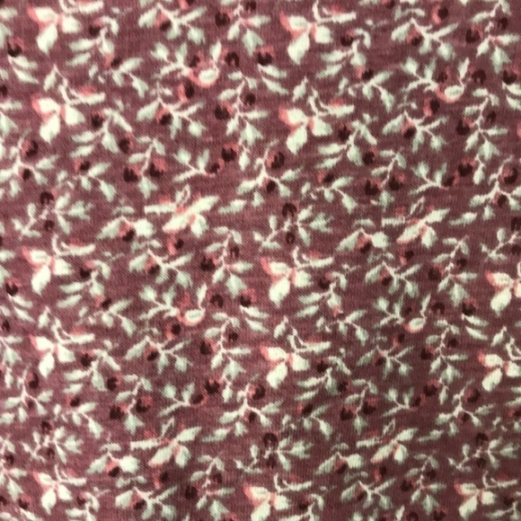 RUFF Hewn Women’s Long Sleeve Tee L Ditsy Floral print Cranberry Perfect layer - Picture 2 of 9